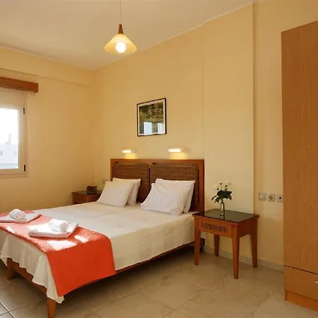 Fotis 4*